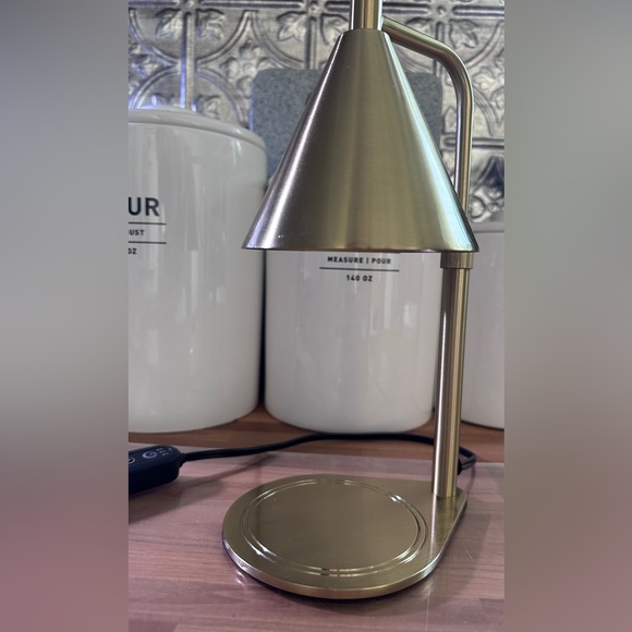 Brushed brass candle warmer 🕯️ - Picture 2 of 3